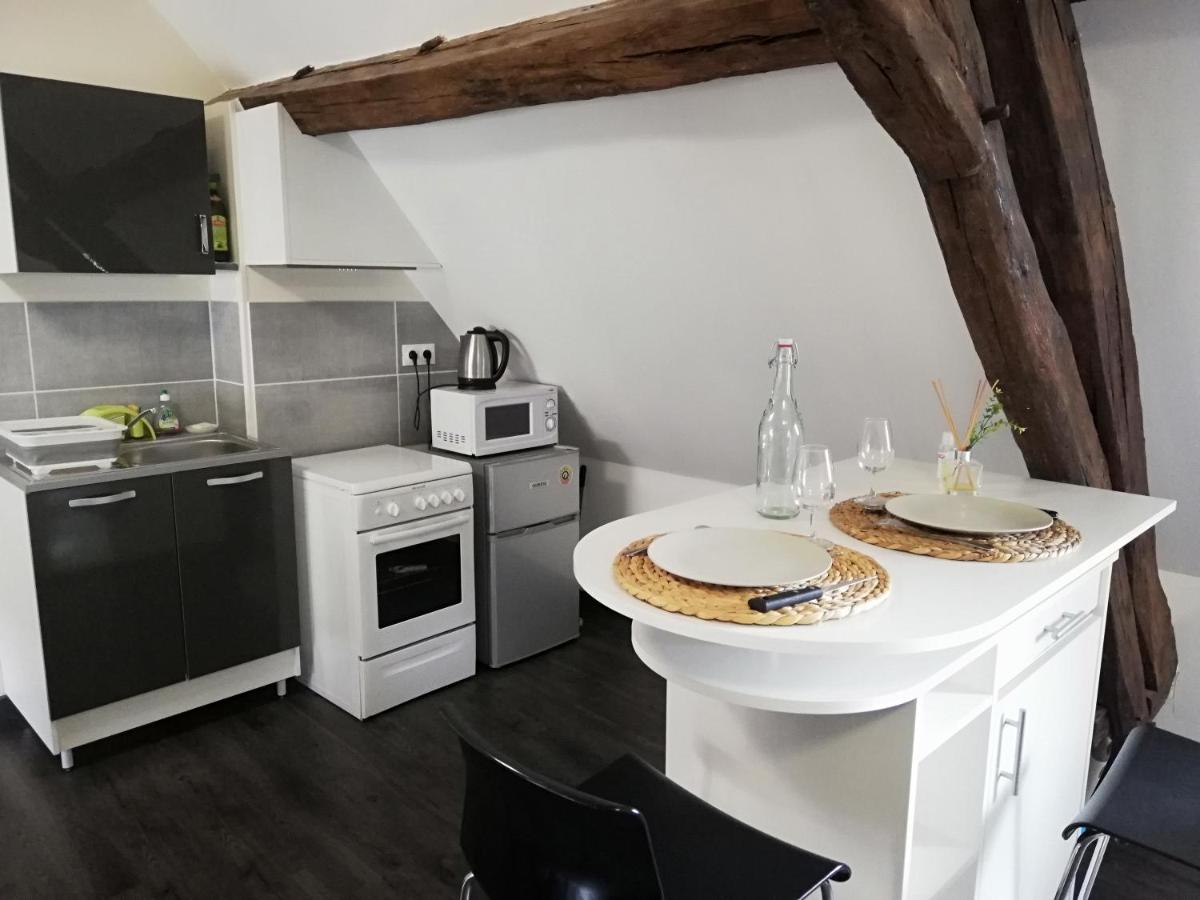 Appartement Au Pied Du Circuit De Magny-Cours Dış mekan fotoğraf