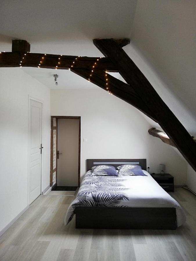 Appartement Au Pied Du Circuit De Magny-Cours Dış mekan fotoğraf